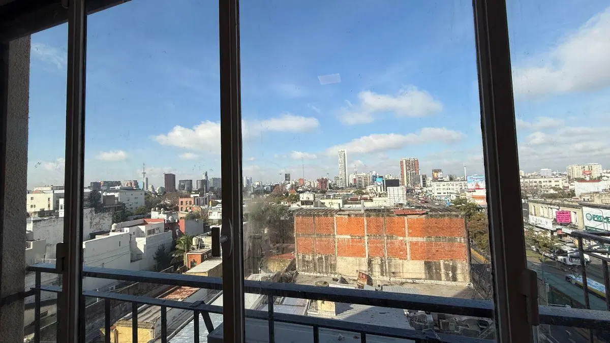 DEPARTAMENTO MONOAMBIENTE SUBDIVIDIDO en ALQUILER. AV. MAIPU 300. VICENTE LOPEZ 4