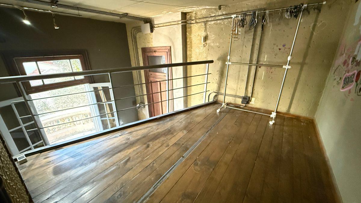 Foto de VENTA LOFT en DUPLEX. 3 AMBIENTES Ap/PROF en EDIFICIO de ESTILO FRANCES. ALBERDI 988. OLIVOS, imagen 5