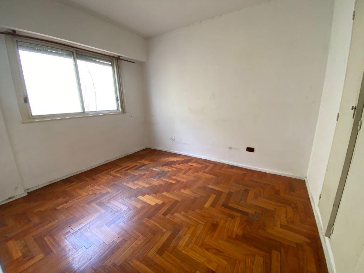 Foto de DEPARTAMENTO en ALQUILER. 3 AMBIENTES con BALCON. MAIPU 1300. VICENTE, imagen 3