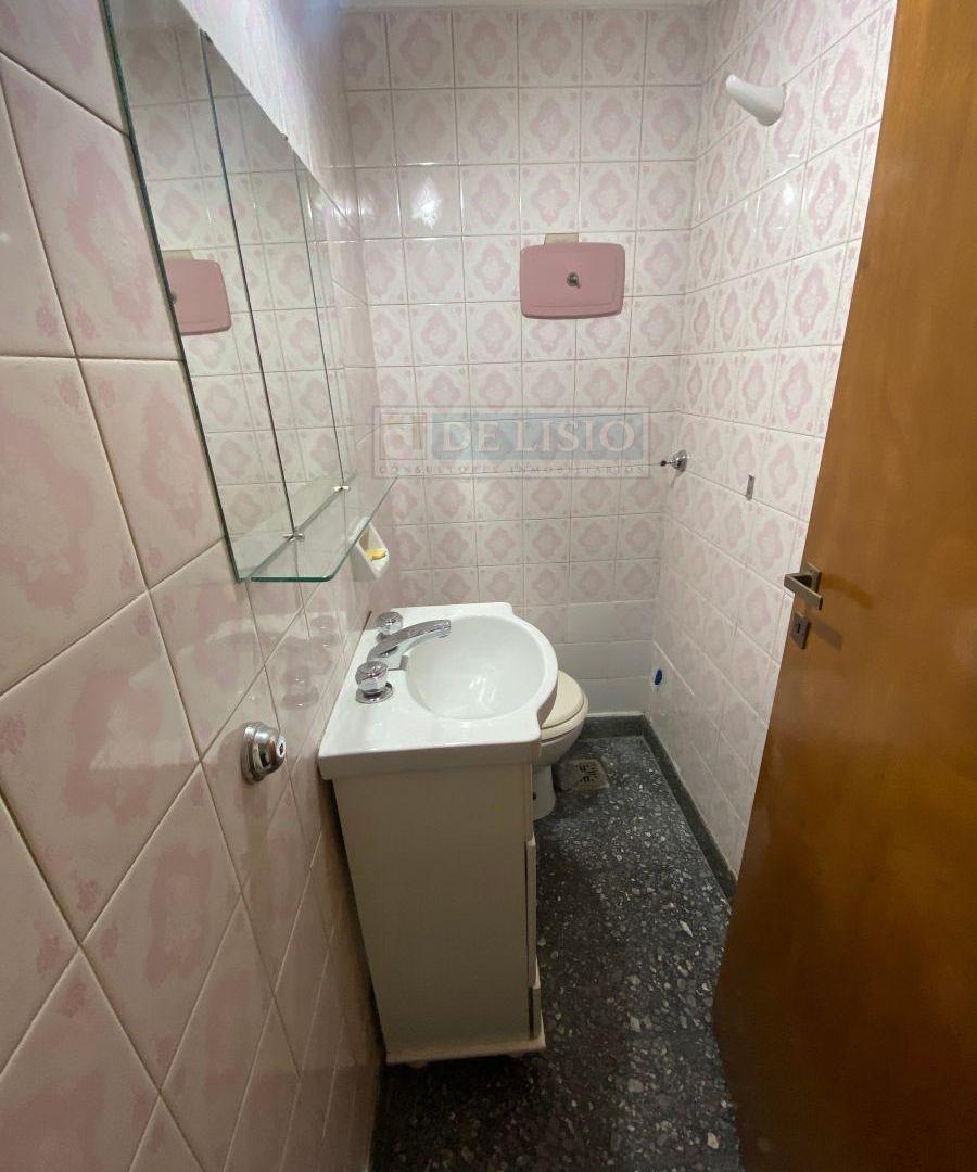 Foto de DEPARTAMENTO en VENTA. 4 AMBIENTES PANORAMICOS. BALCON TERRAZA. AV, imagen 4