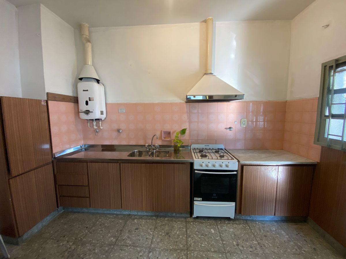 Foto de CHALET + GALPON sobre LOTE 10 x 37,39. MARTINEZ., imagen 3
