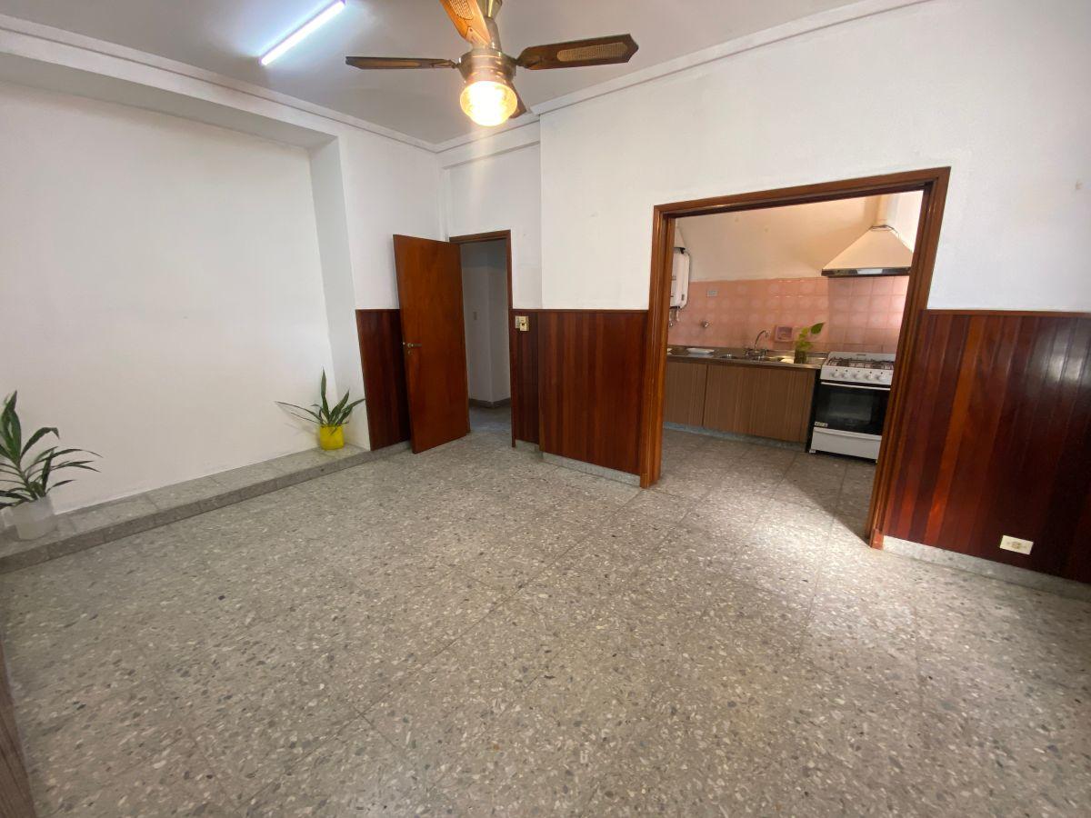 Foto de CHALET + GALPON sobre LOTE 10 x 37,39. MARTINEZ., imagen 2
