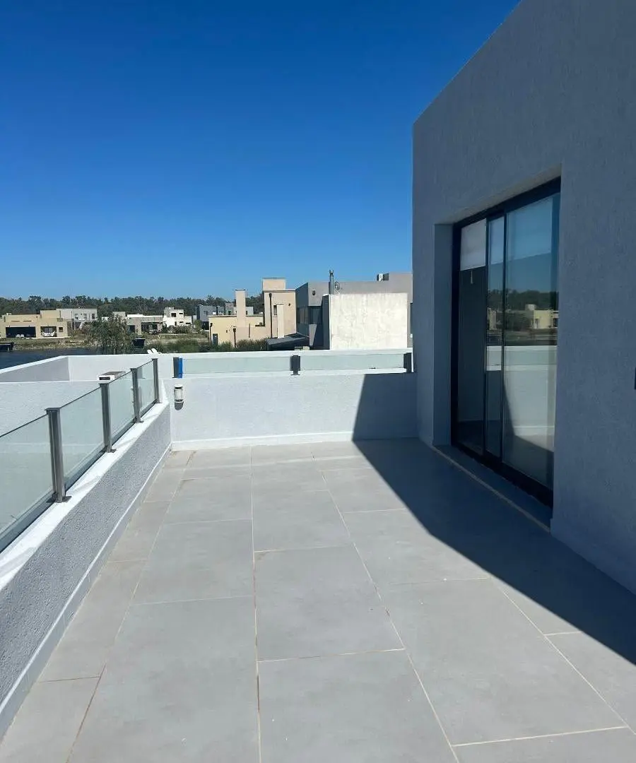Maschwitz. Barrio privado El Ensueño. Exc casa vista al lago 3