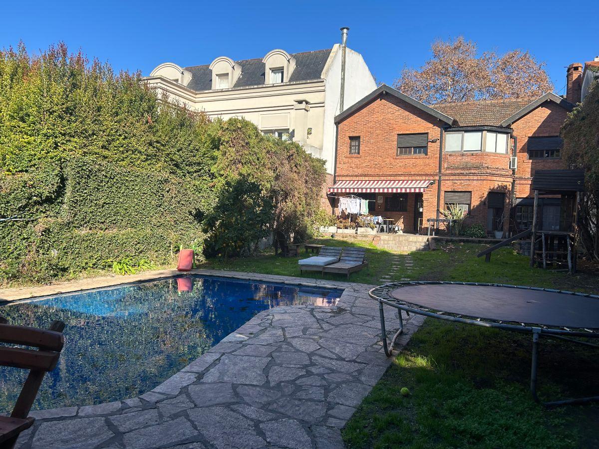 OLIVOS Salta 2300 Super residencial Exc chalet lote 515 m2 4 dorm suite Jardin piscina Quincho