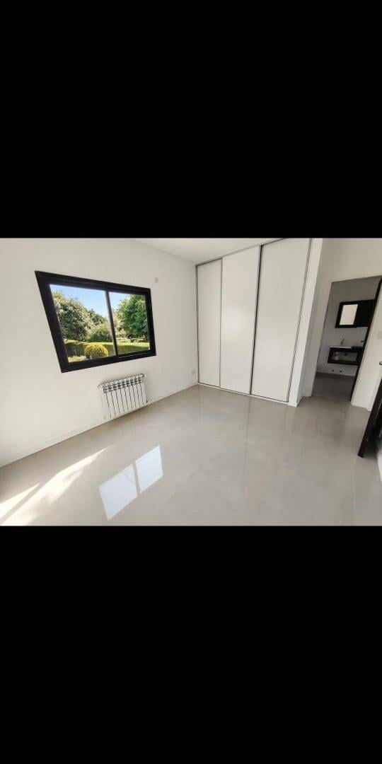 Foto de Excelente casa tipo duplex en barrio residencial El Triangulo Don, imagen 2