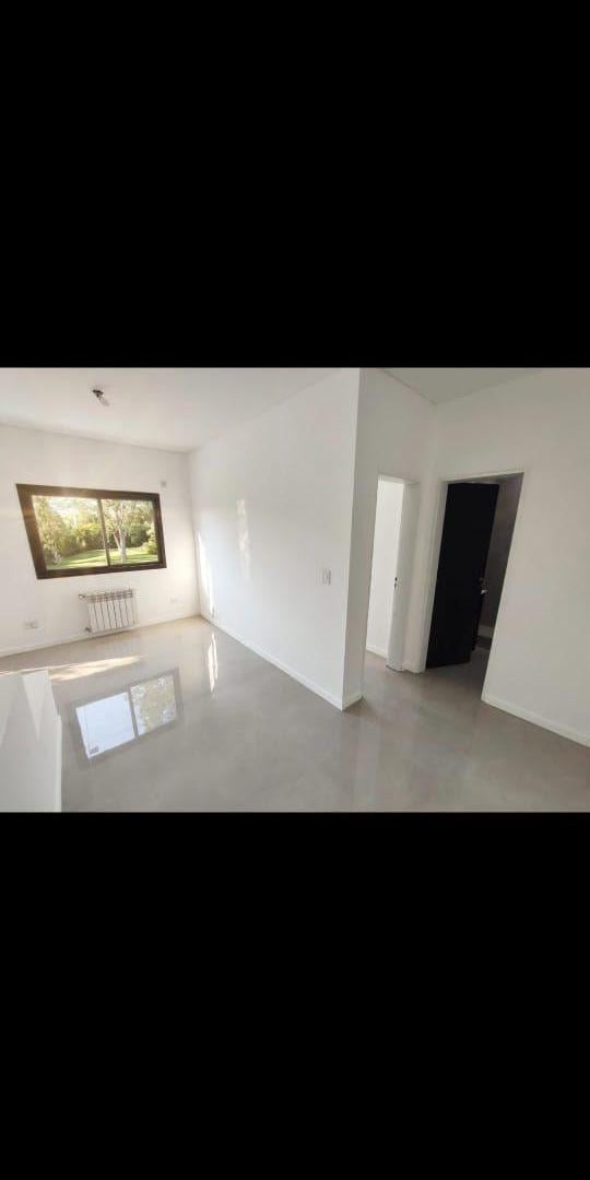 Foto de Excelente casa tipo duplex en barrio residencial El Triangulo Don, imagen 4
