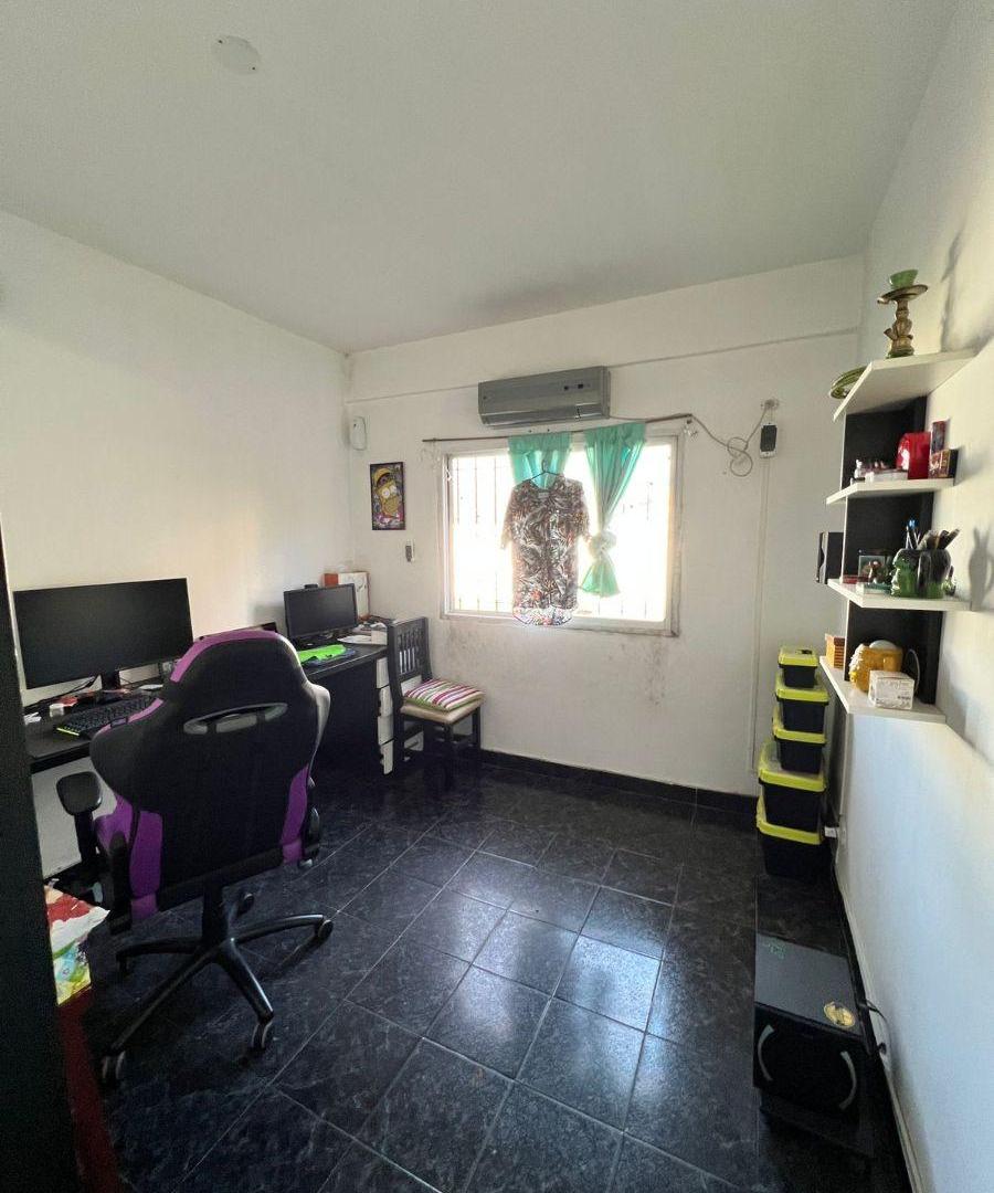 Foto de CASA 4 AMB EN DON TORCUATO, imagen 4