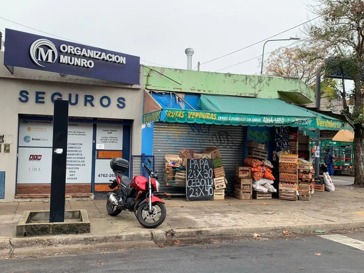 VENTA EN BLOCK DE 4 LOCALES EN MUNRO 4