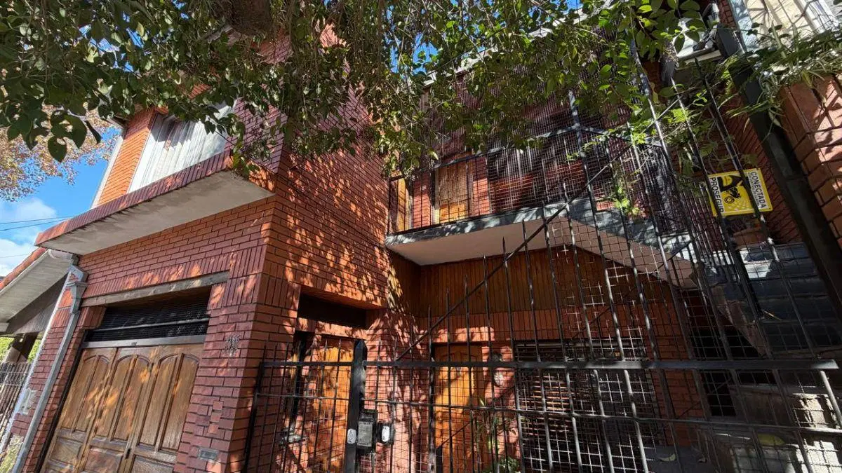 PH con terraza y parrilla en Olivos 3