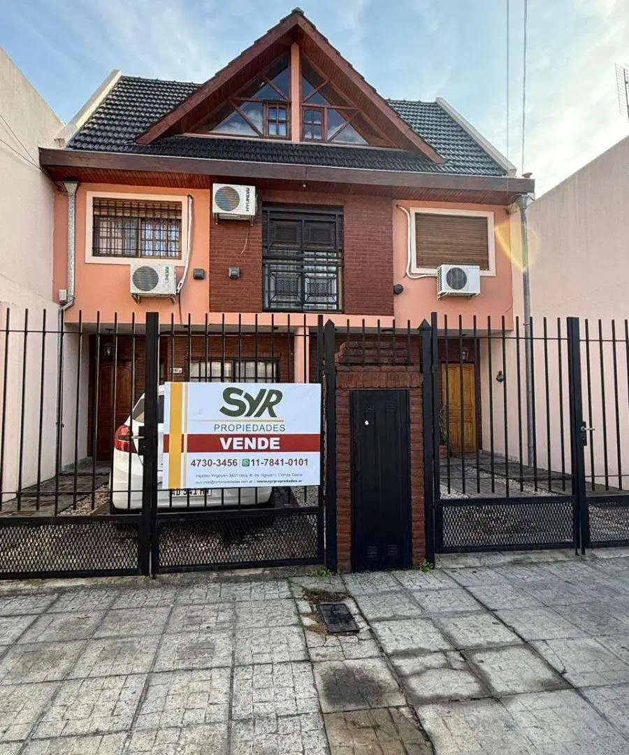 EXCELENTE DUPLEX 5 AMBIENTES EN CARAPACHAY 3