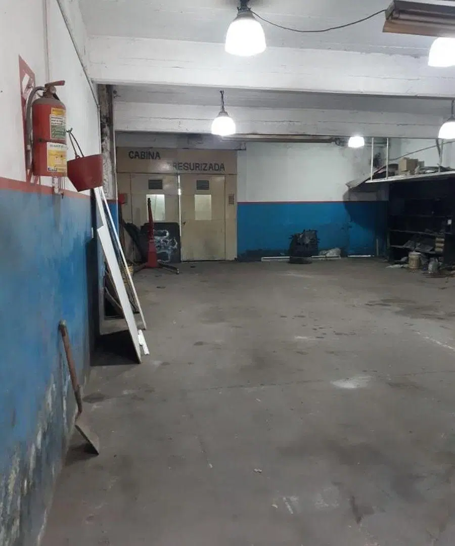 Excelente deposito en Munro 5