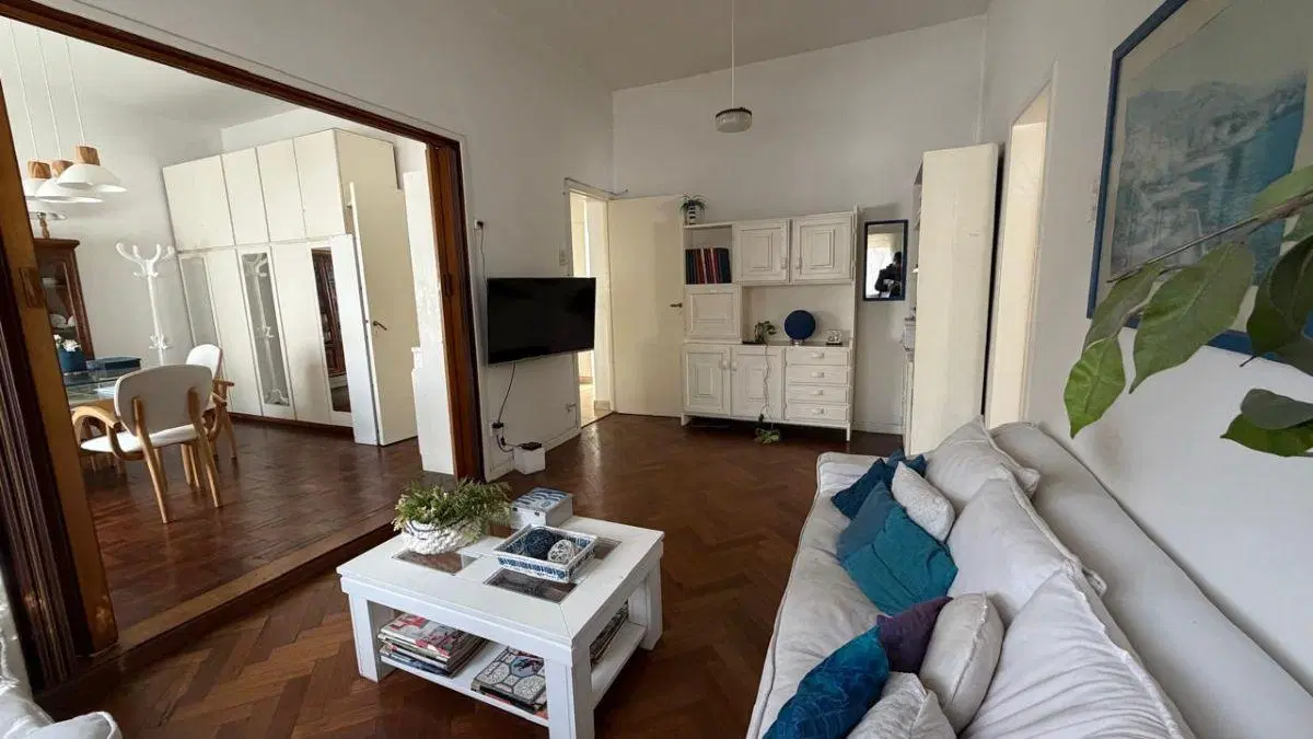 Casa en 2 plantas con cochera 2