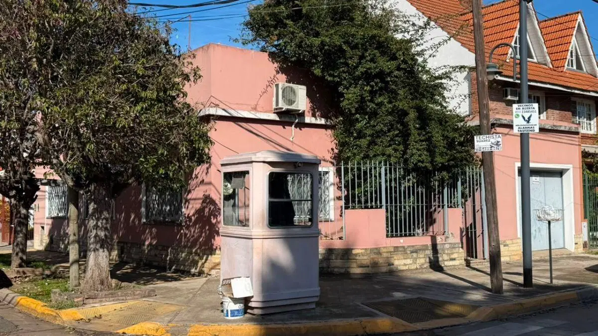 Casa en 2 plantas con cochera 5
