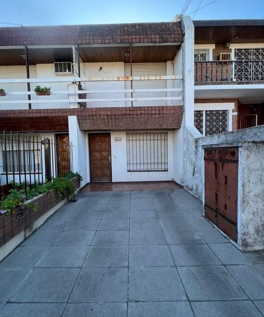 Foto de DUPLEX DE 3 AMBIENTES CON PATIO EN VILLA ADELINA, imagen 4
