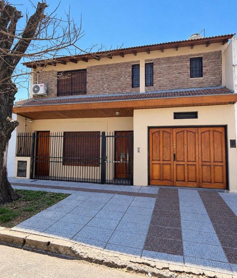 Foto de EXCELENTE PH, VIVIENDA MULTIFAMILIAR, imagen 1