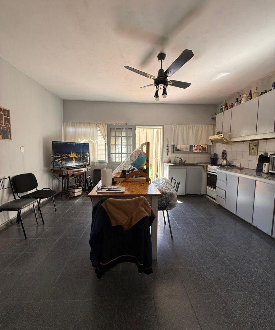 Foto de EXCELENTE VIVIENDA MULTIFAMILIAR, imagen 3