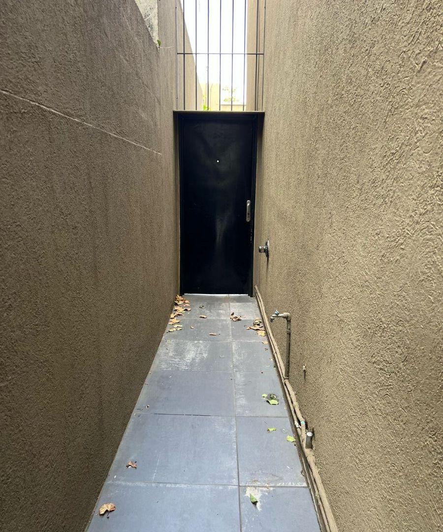 Foto de EXCELENTE PH DE 3 AMBIENTES TOTALMENTE RECICLADO, imagen 1