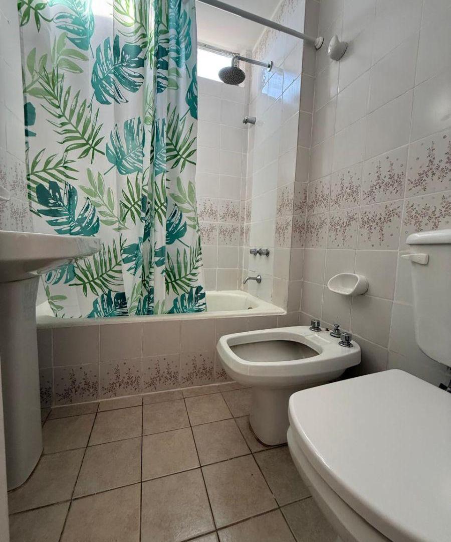 Foto de EXCELENTE DEPARTAMENTO DE 2 AMBIENTES A DOS CUADRAS DE AV MAIPU, imagen 3