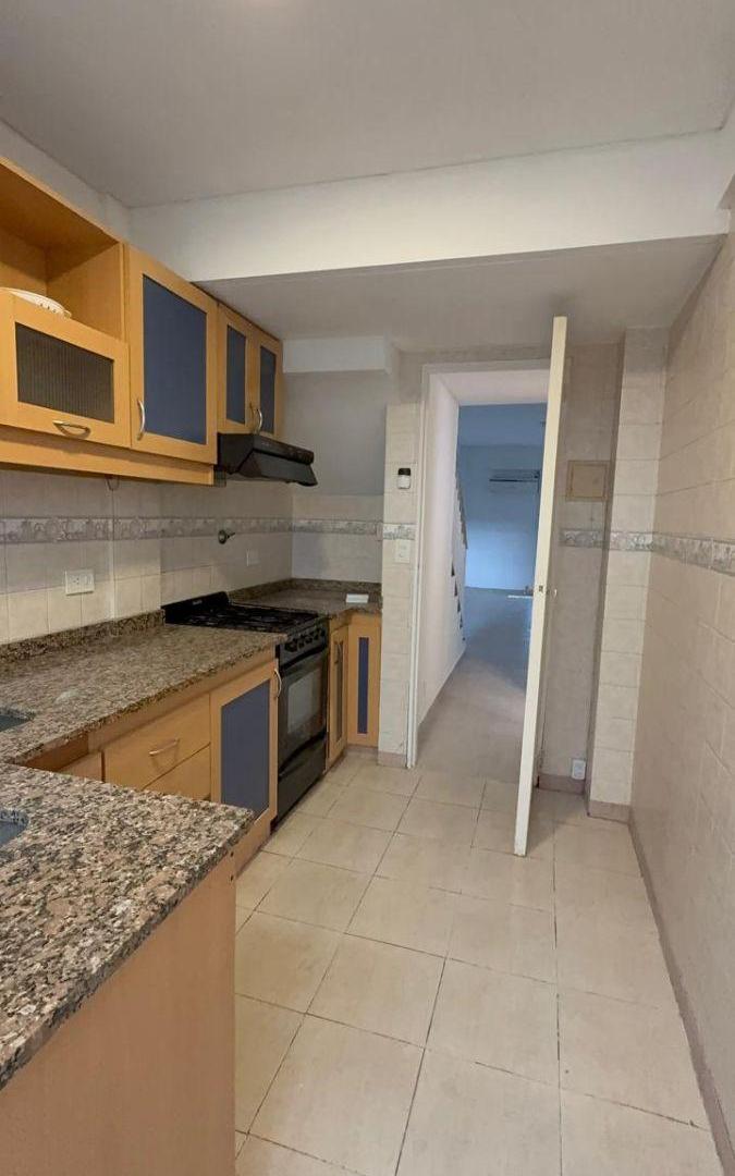 Foto de DUPLEX DE 3 AMBIENTES CON ENTRADA DE COCHE, imagen 3