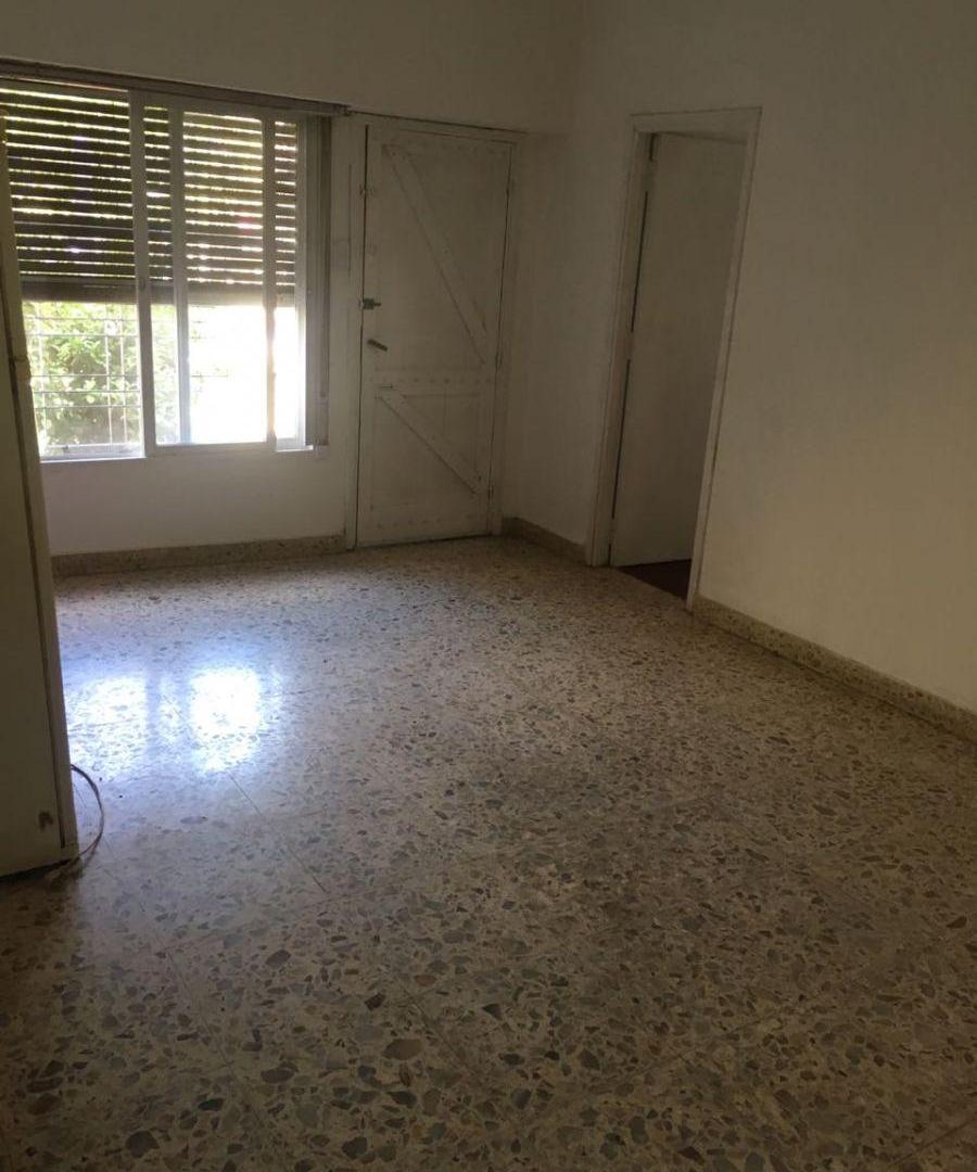 Foto de CASA DE 3 AMBIENTES CON PILETA EN MUNRO, imagen 3