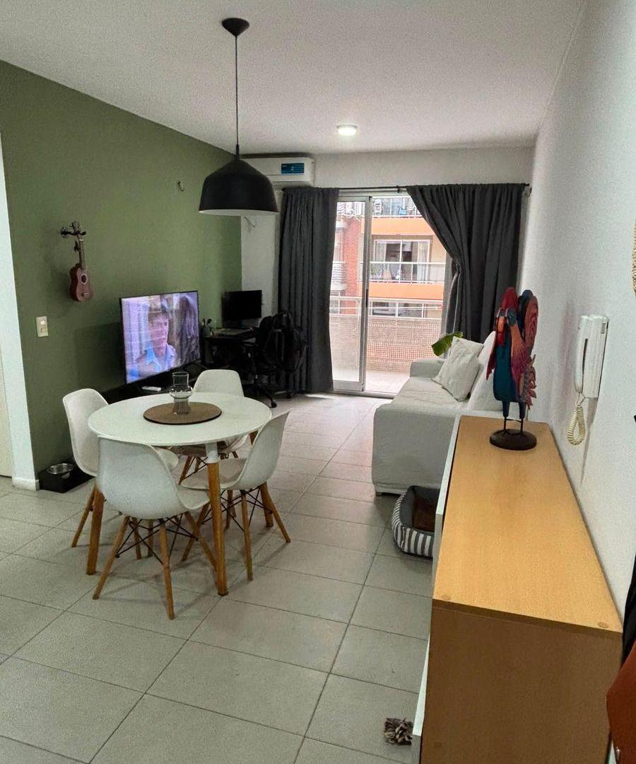 Foto de VILLA URQUIZA - 2 AMBIENTES CON COCHERA, imagen 1