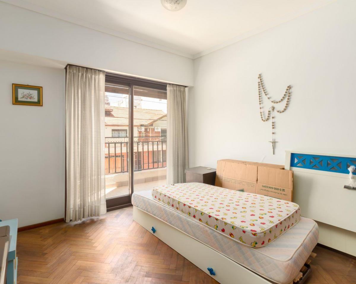 Casa 8 Ambientes en Venta Barracas 4