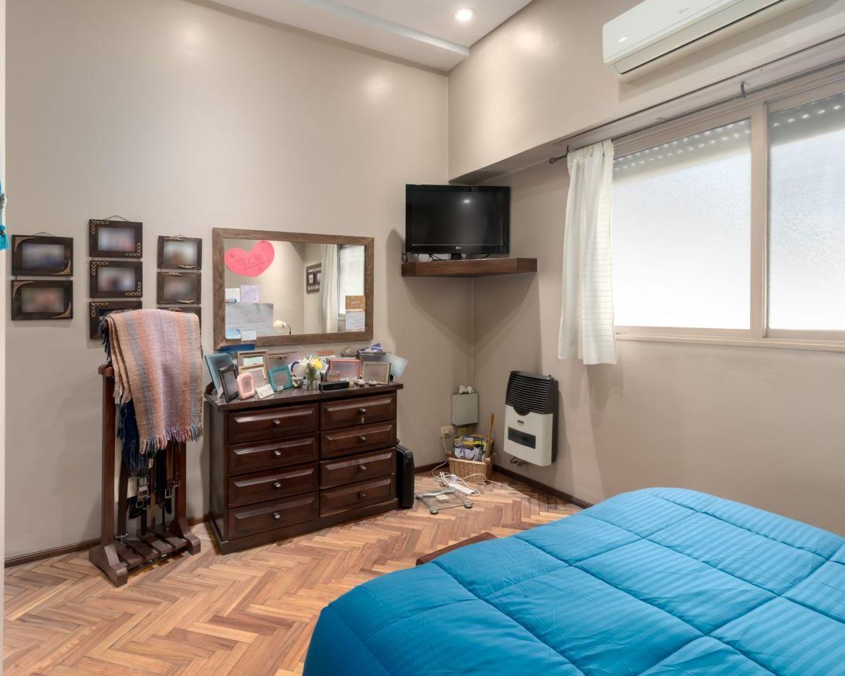 PH Cuatro Ambientes en Venta con Quincho Barracas 4