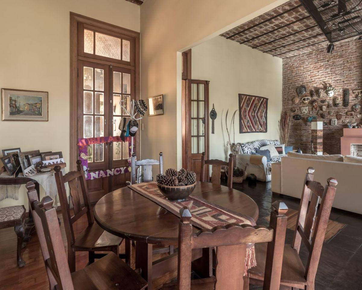 PH Cuatro Ambientes en Venta con Quincho Barracas 3