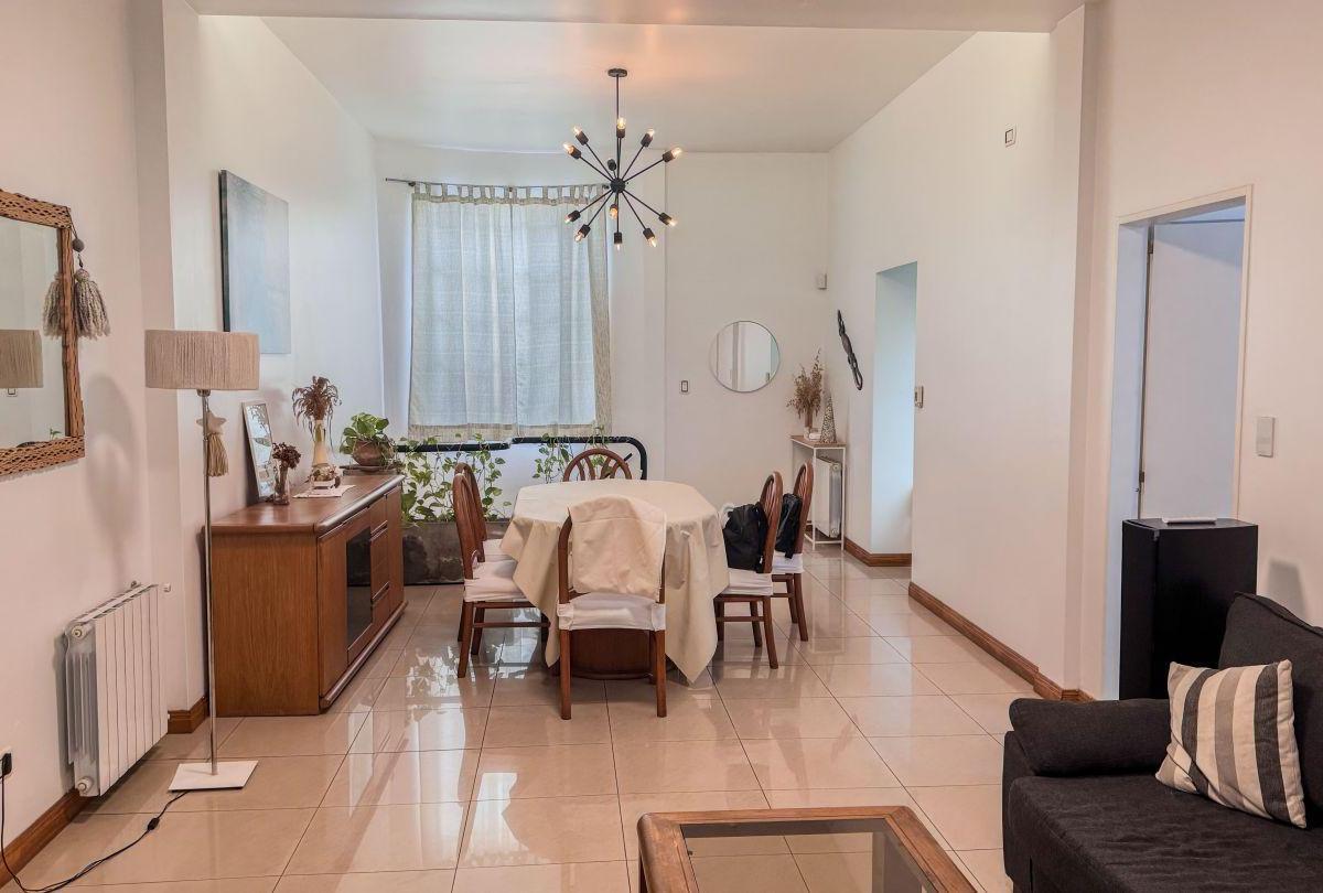 Espectacular Casa en Venta 6 Ambientes con Terraza 3