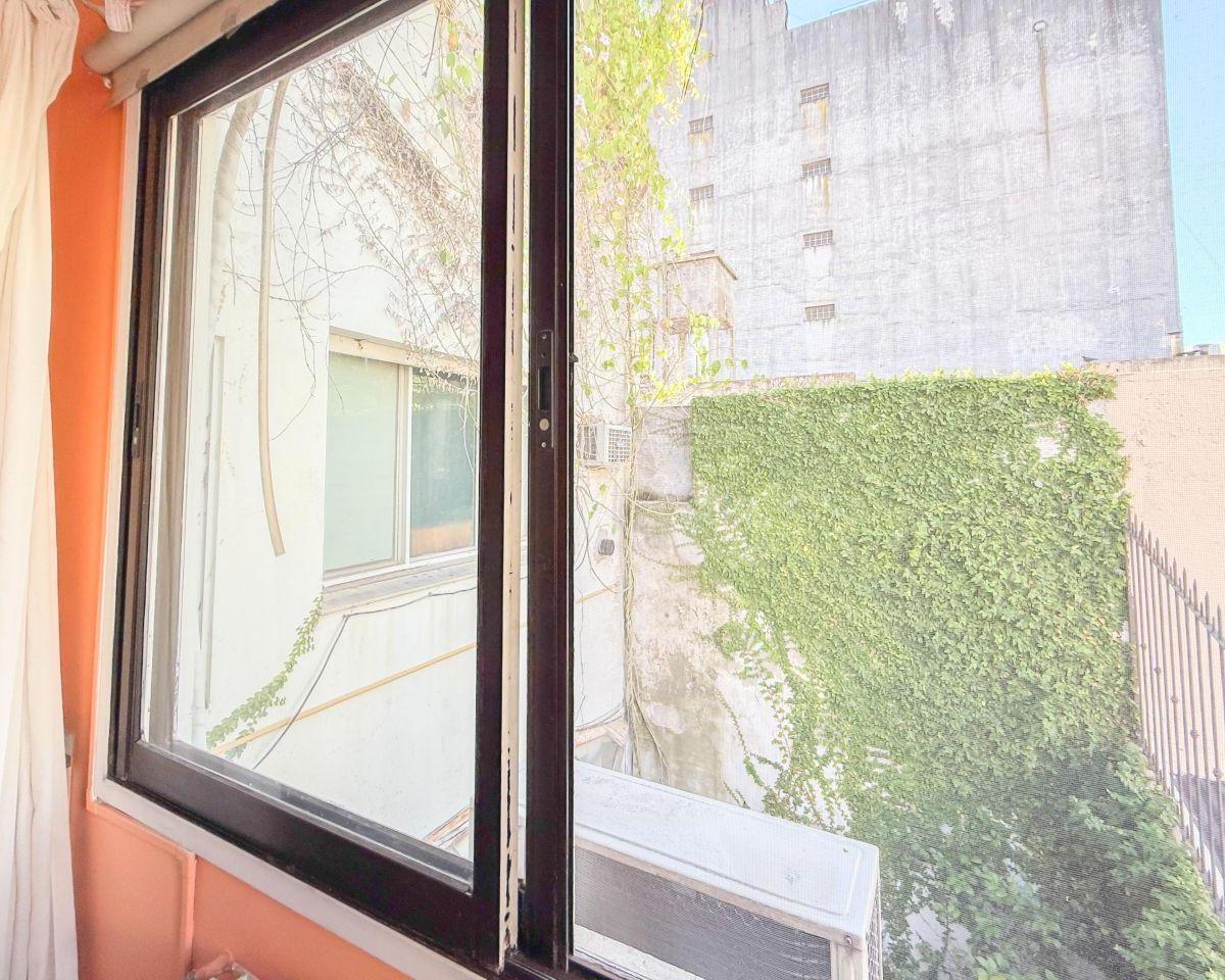 Imponente Casa en Venta 7 Ambientes Estilo Racionalista 4
