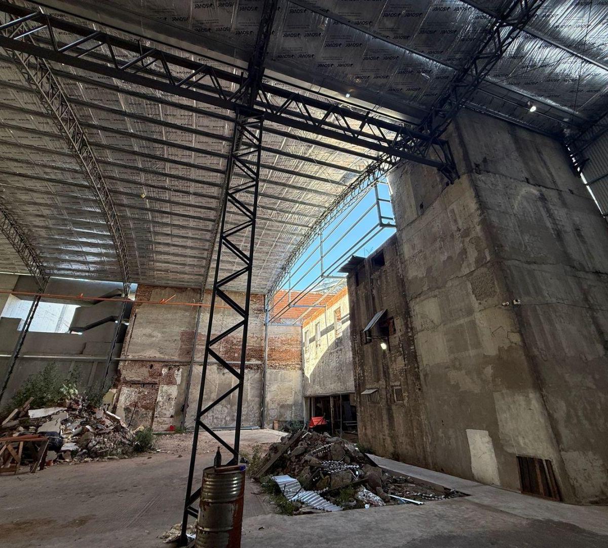 Espectacular Galpón en Venta 2900 m² y Vista Al Río 5