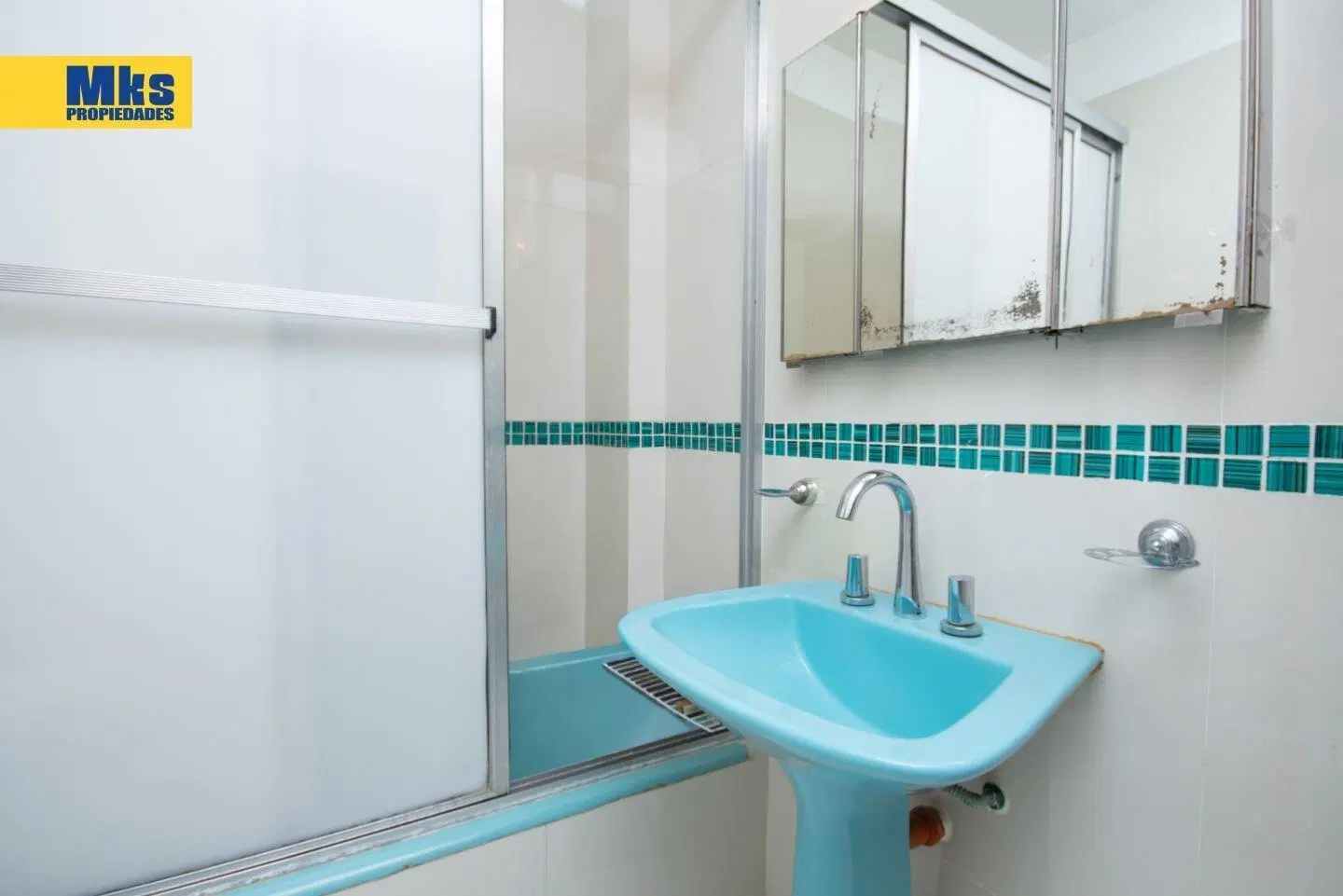 Departamento en venta. 3 ambientes con dependencia. Planta baja al frente. Ideal movilidad reducida. 3