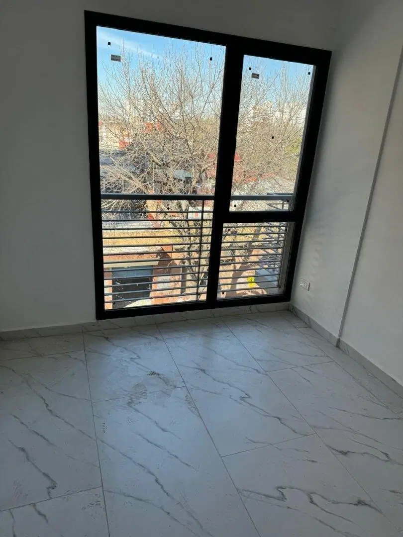 Departamento a estrenar en venta. 3 ambientes con balcón al frente 5