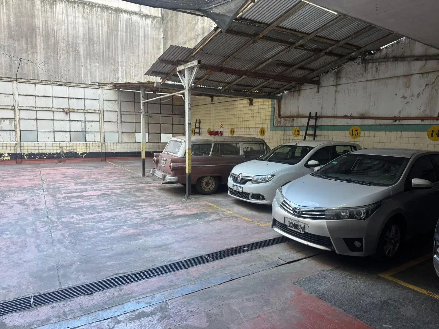 COCHERA EN VENTA EN LA MEJOR ZONA DE RECOLETA 5