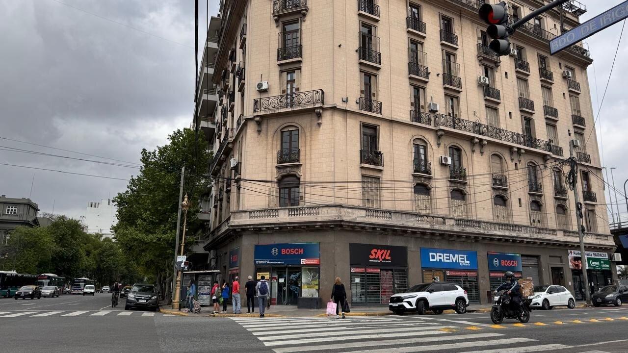 AV MONTES DE OCA 3