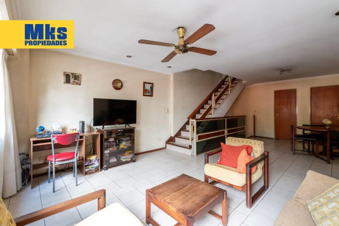 Venta Triplex. 4 ambientes.Barracas. Patio y cochera. 4