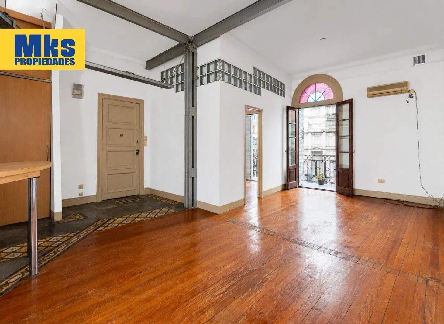 Venta. Departamento. 2 ambientes. Balcon Corrido. 5