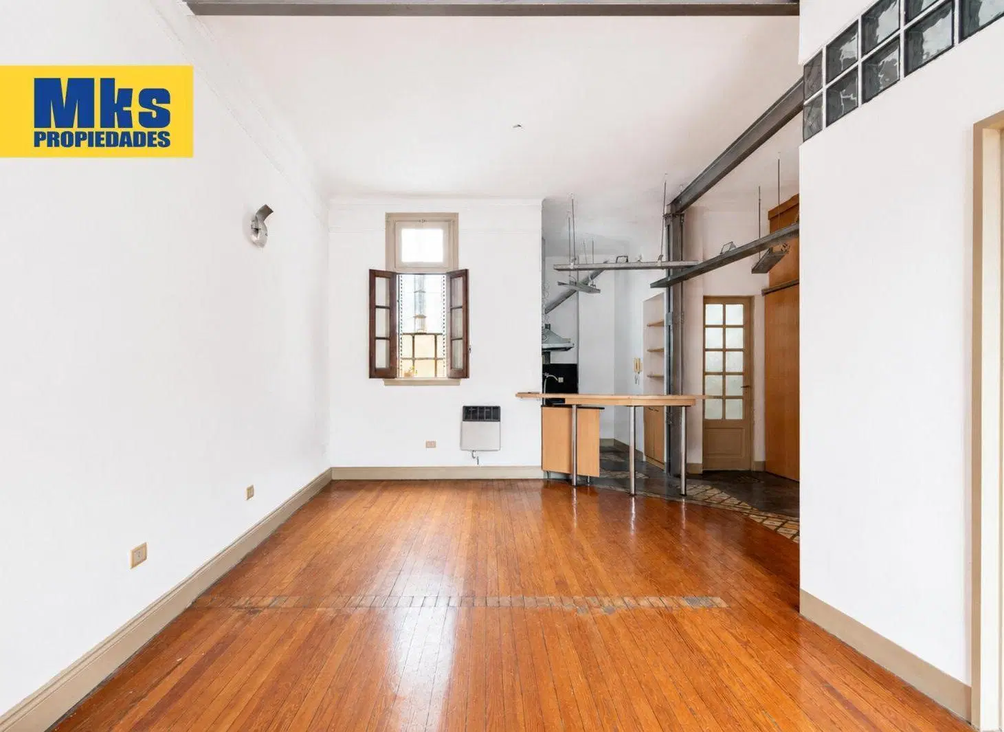 Venta. Departamento. 2 ambientes. Balcon Corrido. 3