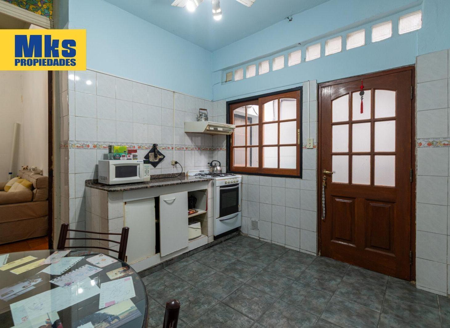 Foto de Venta. Ph 8 ambientes. 2 plantas. Quincho, patio y terraza., imagen 2