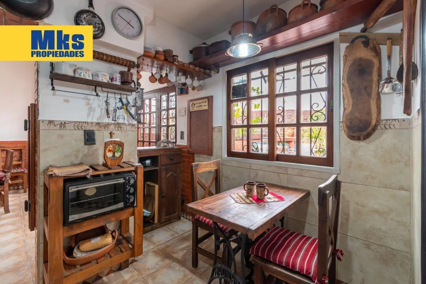 Apto Financiación. Venta. Ph. 3 Dormitorios. Terraza y Balcon. Barracas. 2