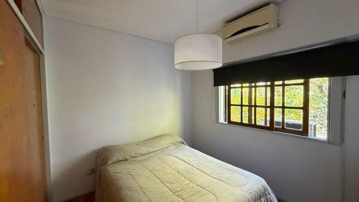 PH en Venta. 3 Ambientes con Cochera y Quincho. Sin expensas. Barracas 8