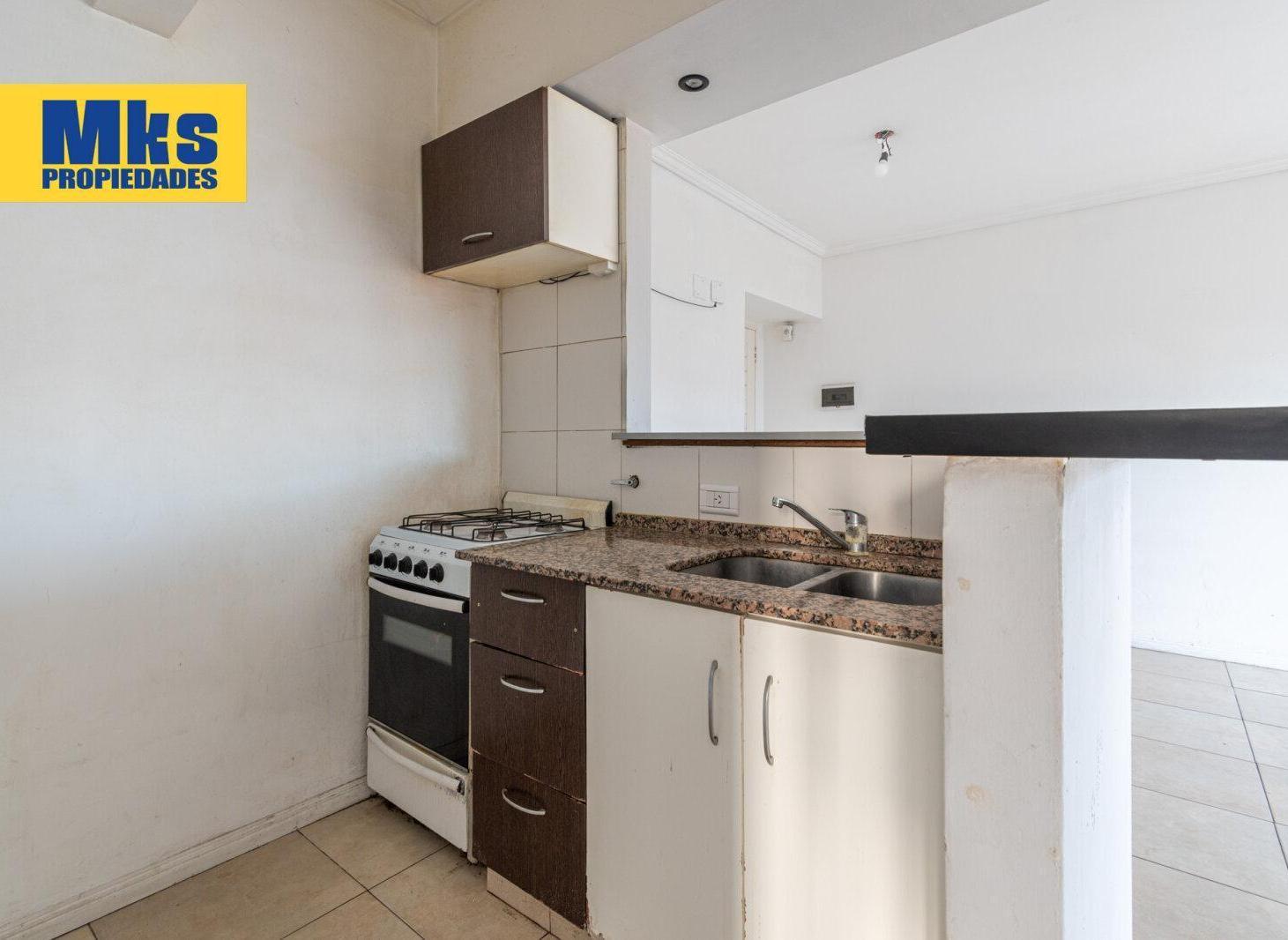 Foto de Venta. Departamento 2 ambientes. Balcon y cochera. Avellaneda., imagen 2