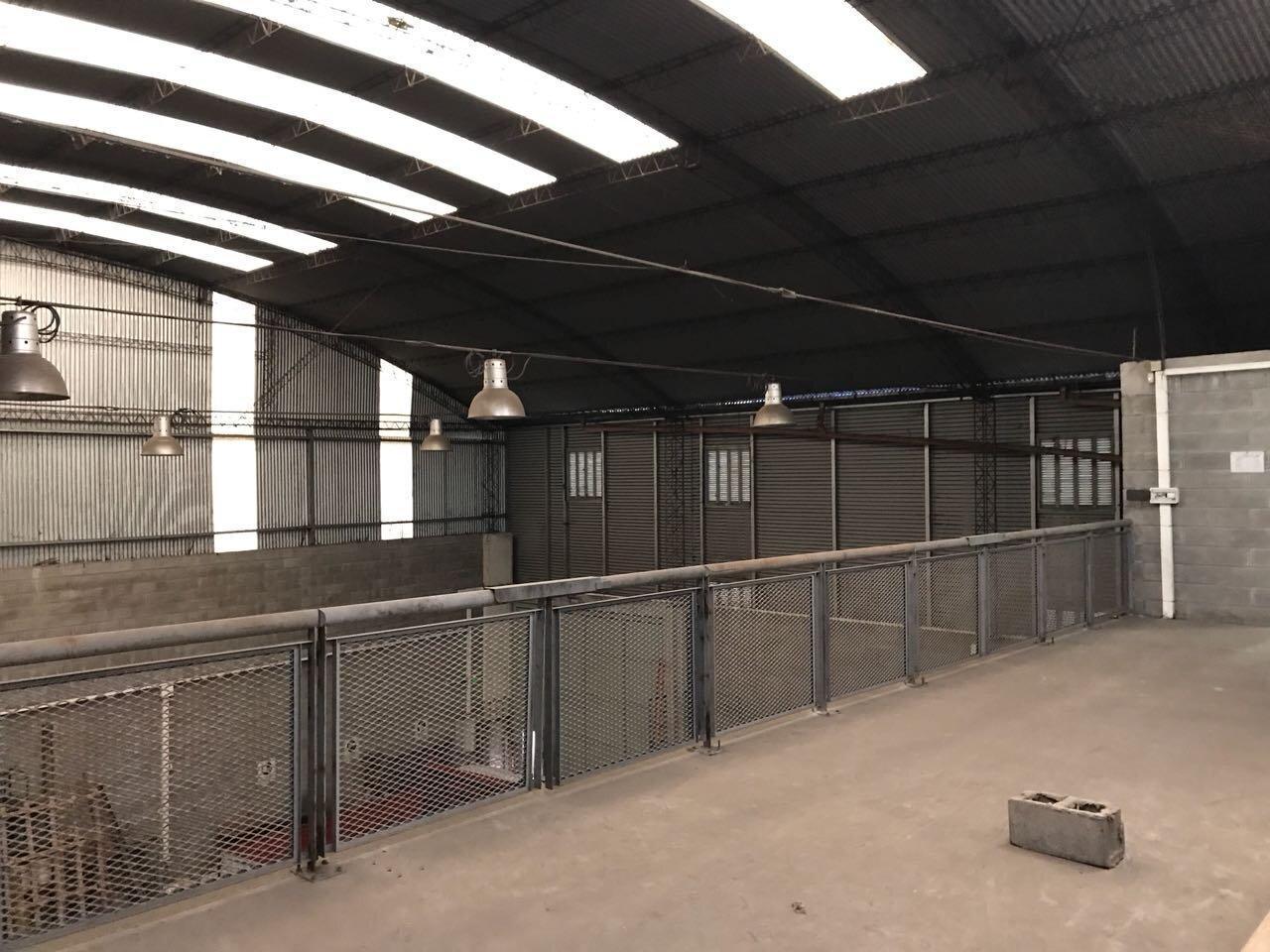 Foto de Galpón en venta en La Boca. 400 m2 de Galpón + 200 m2 de oficinas, imagen 4