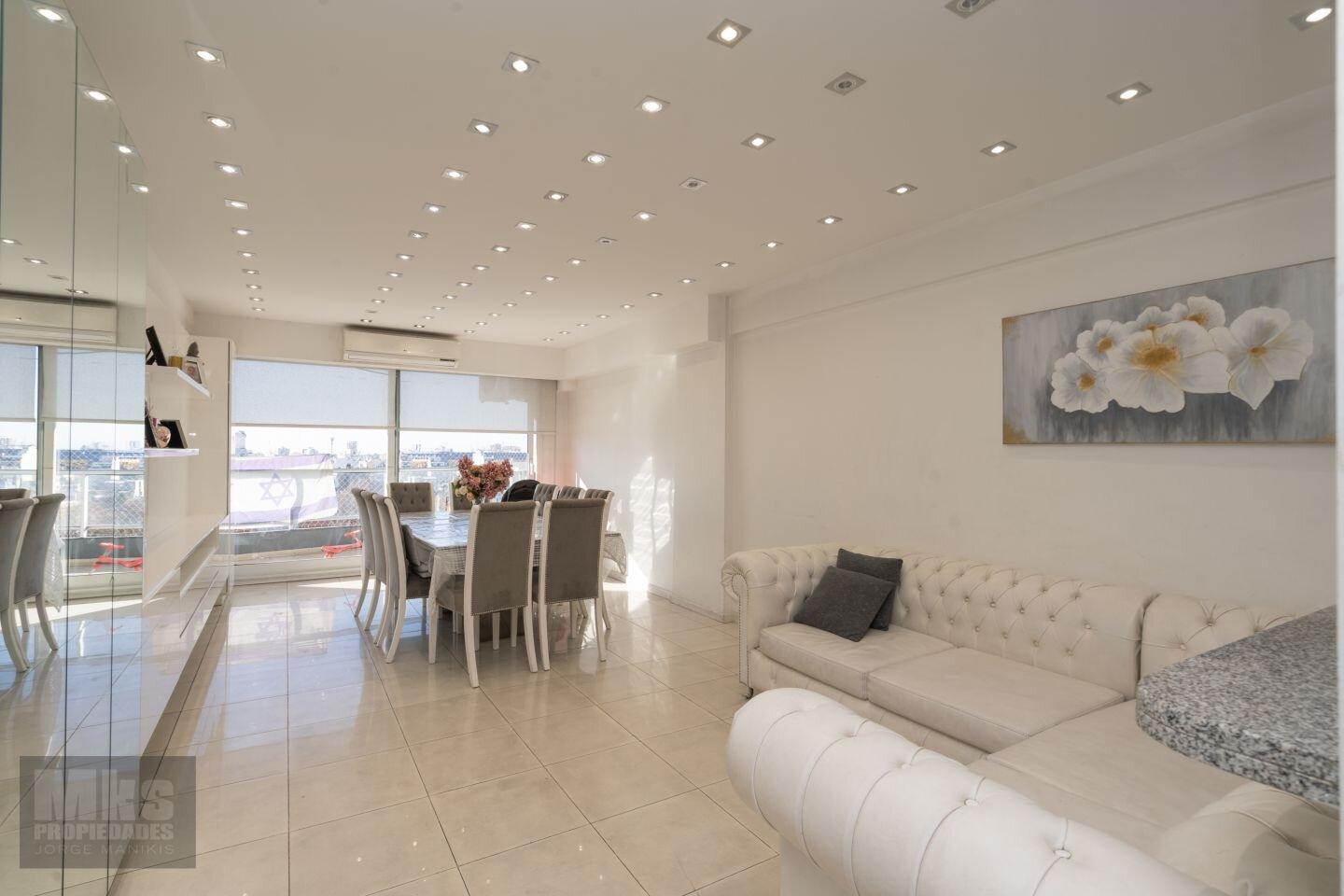 Foto de Venta. 3 ambientes con Amenities. Montes de Oca y Martin Garcia, imagen 2