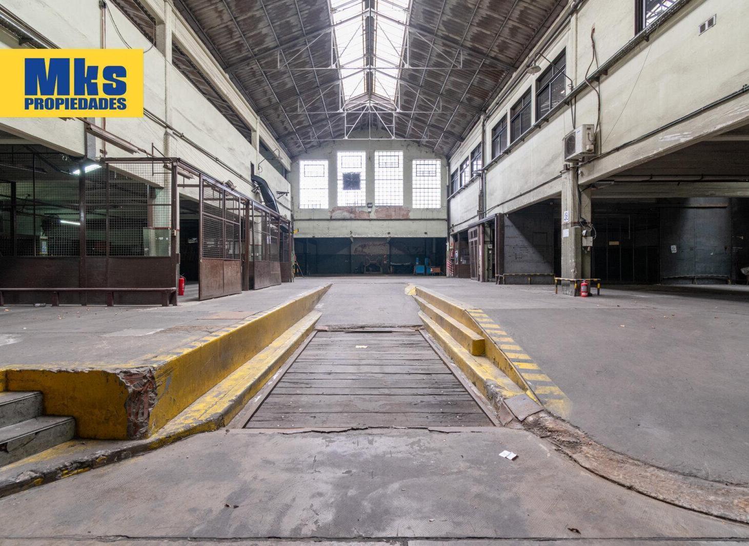 Foto de Venta. Galpon, oficinas y vivienda. Barracas., imagen 3