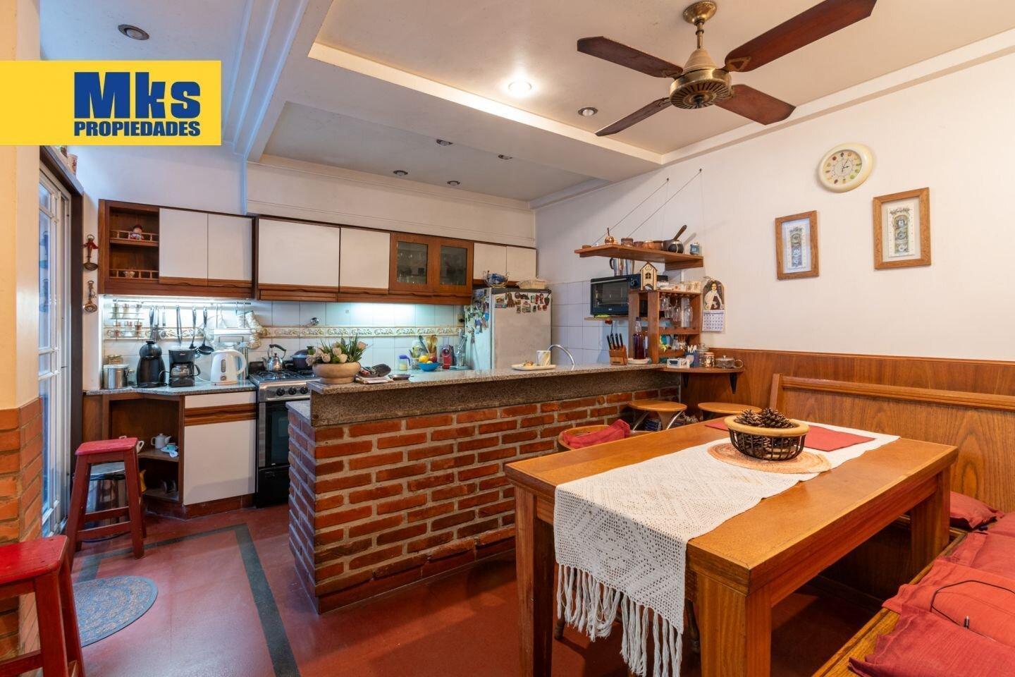 Foto de Venta. Casa en terreno propio. 4 ambientes. Quincho, patio y terraza., imagen 4