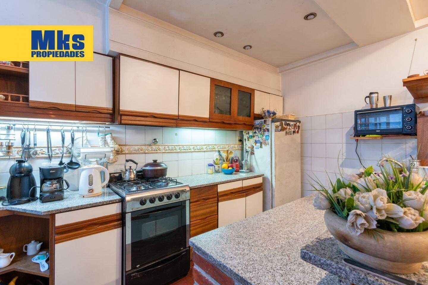 Foto de Venta. Casa en terreno propio. 4 ambientes. Quincho, patio y terraza., imagen 2