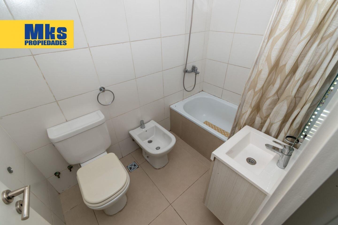 Foto de Venta. Semipiso. 3 ambientes. Cochera fija y cubiera., imagen 5