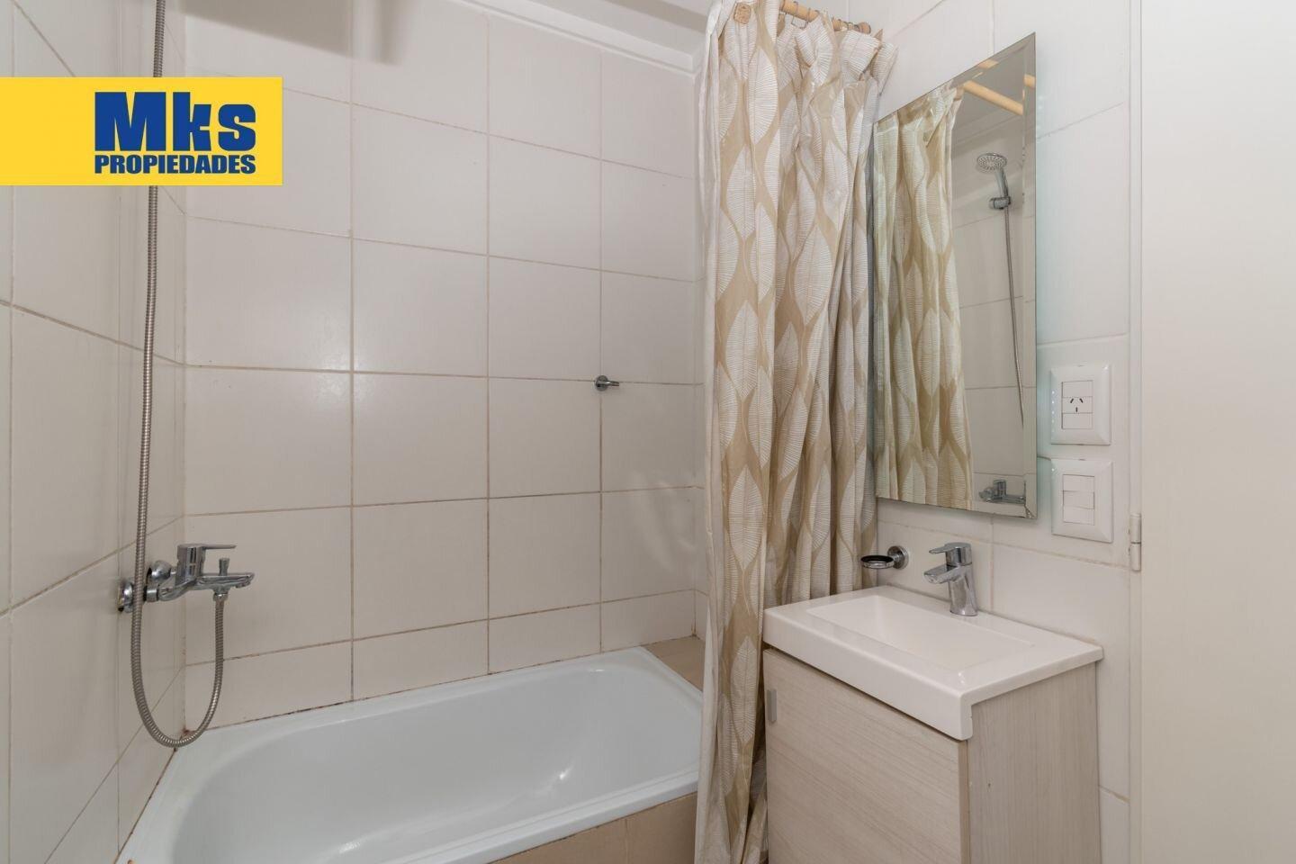 Foto de Venta. Semipiso. 3 ambientes. Cochera fija y cubiera., imagen 3