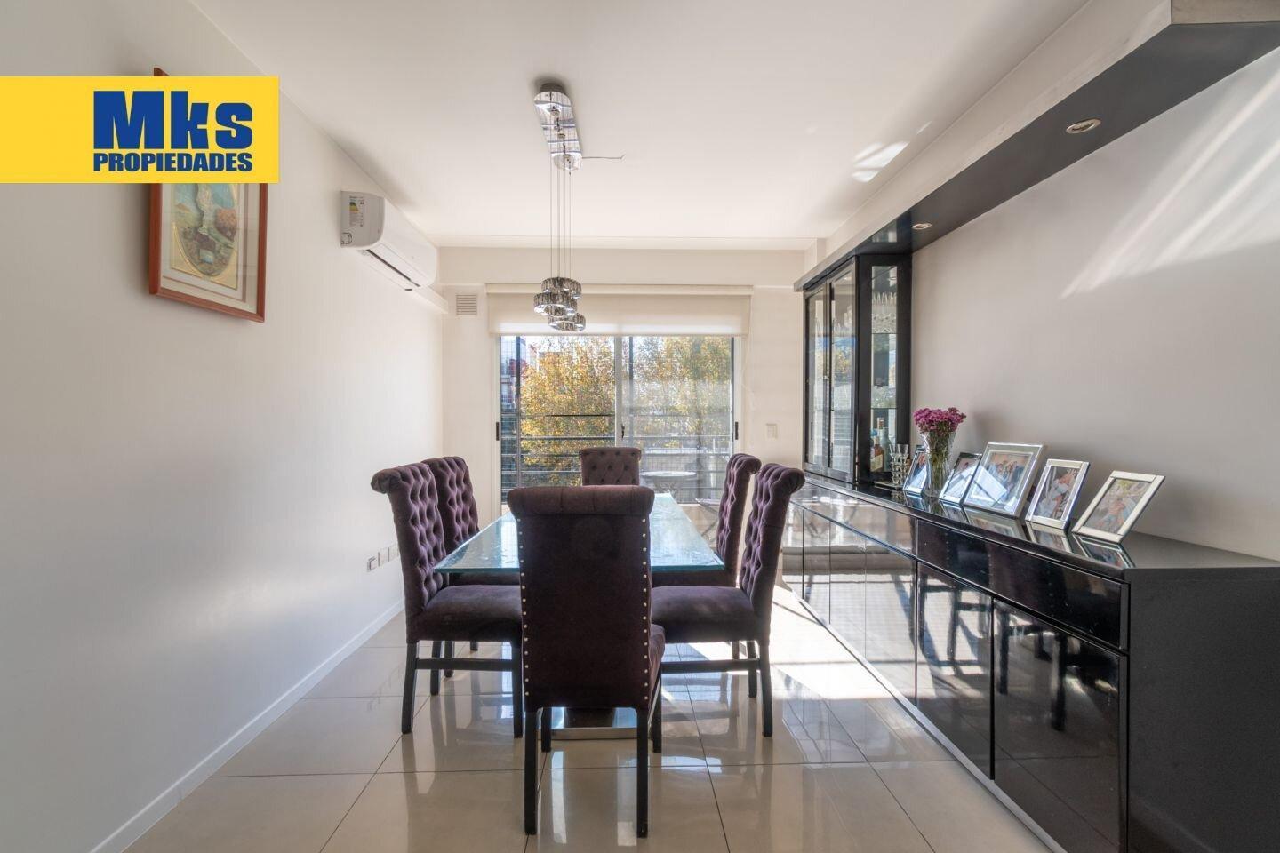 Foto de Venta. Semipiso. 3 ambientes. Cochera fija y cubiera., imagen 1